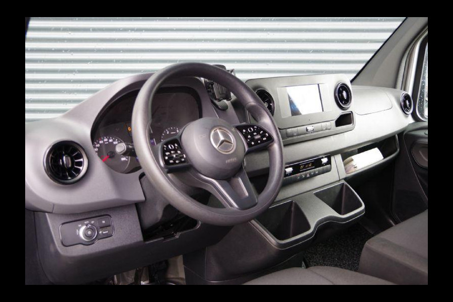 Mercedes-Benz Sprinter 319 3.0 CDI V6 L2H2 LED, TREKHAAK, MBUX, CAMERA, NAVI, CRUISE, CLIMA