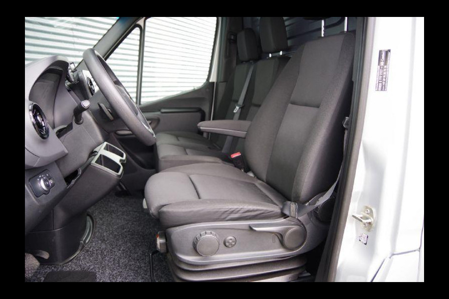 Mercedes-Benz Sprinter 319 3.0 CDI V6 L2H2 LED, TREKHAAK, MBUX, CAMERA, NAVI, CRUISE, CLIMA