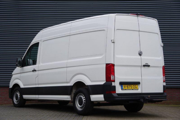 Volkswagen Crafter 35 2.0 TDI L3H3(L2H2) 140PK AUT. CAMERA, NAVI, CRUISE, DAB, TREKHAAK, AIRCO, PARKEERSENSOREN, APPLE CARPLAY, NL AUTO, NAP