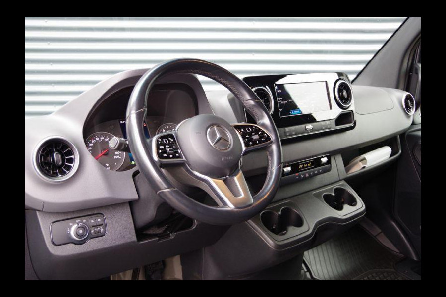 Mercedes-Benz Sprinter 319 3.0 CDI L2H1 DUBBELE CABINE, AUT. MBUX 10'', ACC, 3.5T TREKHAAK, CAMERA, NAVI, CLIMA, PARKEERSENSOREN, 5 ZITS, 6 ZITS NIEUWE