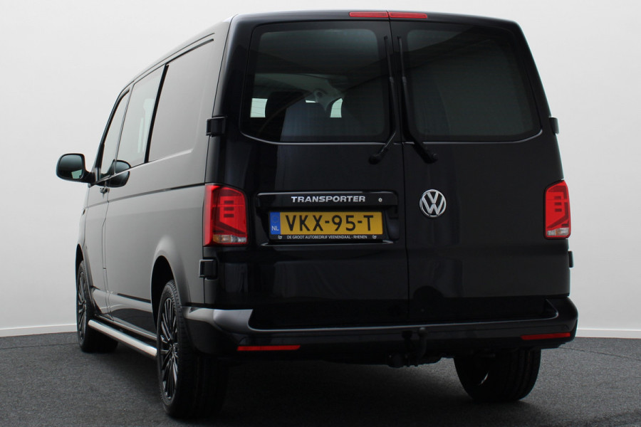 Volkswagen Transporter 2.0 TDI L2H1 DC Comfortline 5-Zits, Airco, Cruise, PDC, Navigatie, Trekhaak, Side-Bars, DAB, 18''