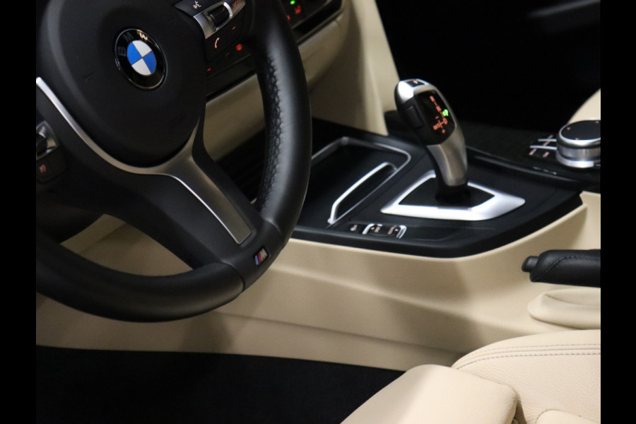 BMW 3 Serie Touring 318i M Sport Corporate Lease [M PAKKET, GROOT NAVIGATIE, VOL LEDER, DIGITAL COCKPIT, SPORTSTUUR/STOELEN, NIEUWSTAAT]