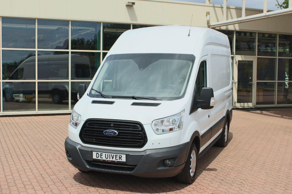 Ford Transit 310 2.0 TDCI L2H3 Trend Navigatie / PDC / Oprijplaat 400 Kg/ DAB+/ Voorruit Verwarmd/ 34.496 KM!/ Adaptieve Cruise Control/