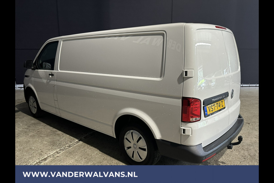 Volkswagen Transporter 2.0 TDI 150pk L2H1 Fabrieksgarantie Euro6 Airco | Trekhaak | Apple Carplay | Android Auto Parkeersensoren, Cruisecontrol