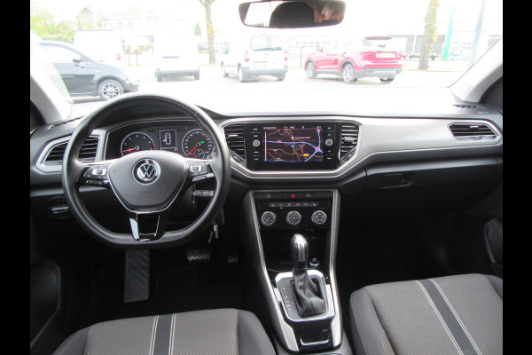 Volkswagen T-Roc 1.5 TSI DSG Style, Navigatie, Camera, Trekhaak