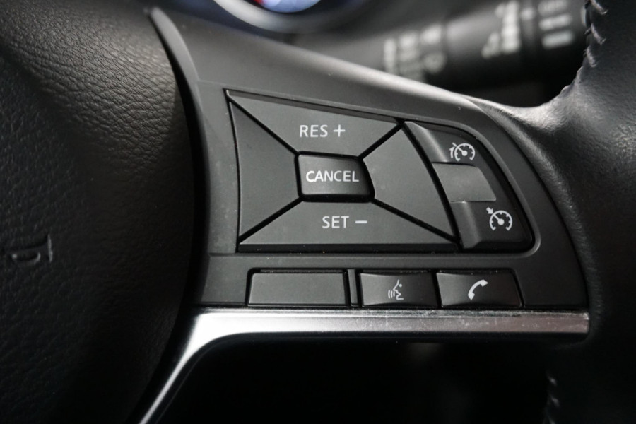 Nissan QASHQAI 1.3 DIG-T 140PK AppleCarplay-Navigatie Camera-17Inch Lichtmetalenvelgen