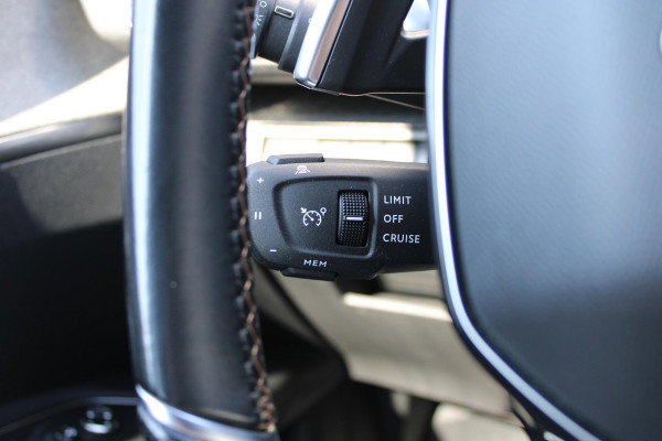 Peugeot 3008 1.6 HYbrid 225 GT | El. Kofferklep | Massagestoelen | HiFi Focal Electra | 19 inch | Prijs is rijklaar