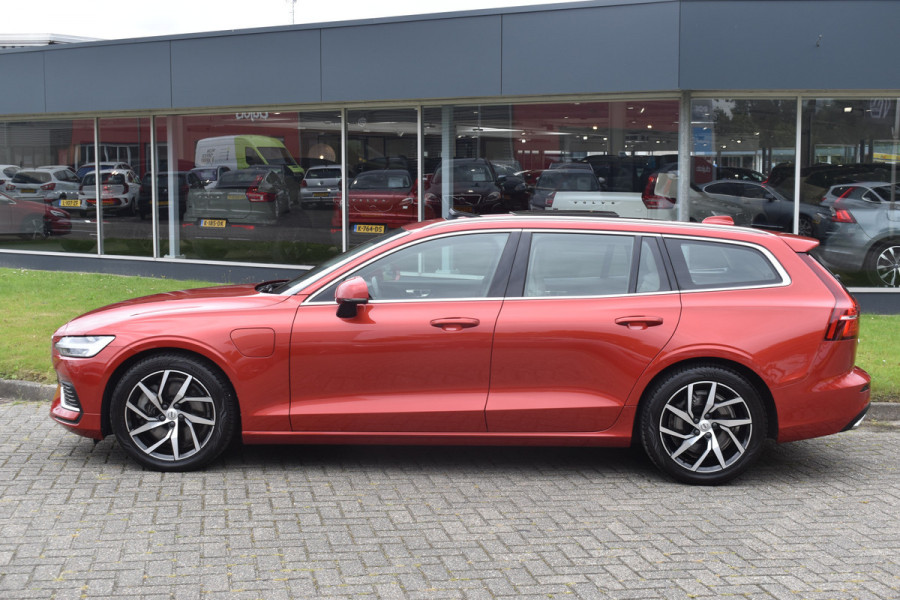 Volvo V60 T6 340PK Automaat Twin Engine AWD Inscription | Trekhaak | Panoramadak | ACC | Blis | Elektr. stoel | Leder | Stoelverwarming |