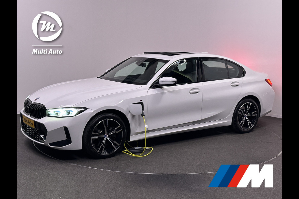 BMW 3-serie 330e M-Sport Plug in Hybrid PHEV | Widescreen | Schuifdak | Laser Led | Head-up Display | Camera |