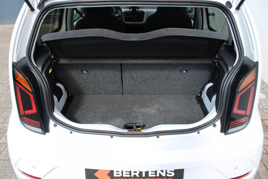 Volkswagen e-Up! e-up! Style | Parkeercamera | Verwarmde Stoelen- en Voorruit