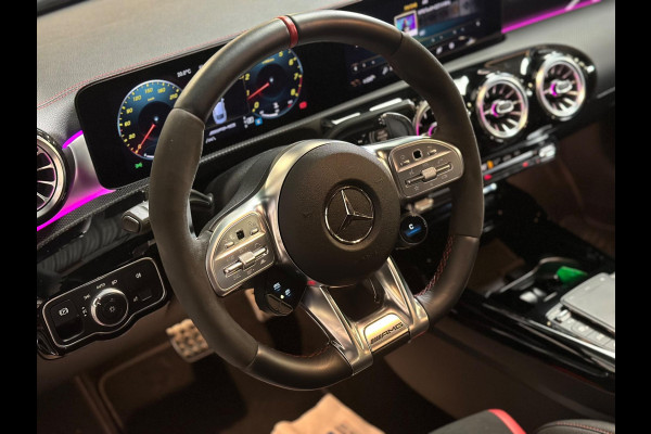 Mercedes-Benz CLA-Klasse AMG 45 S 4MATIC+ Premium Plus