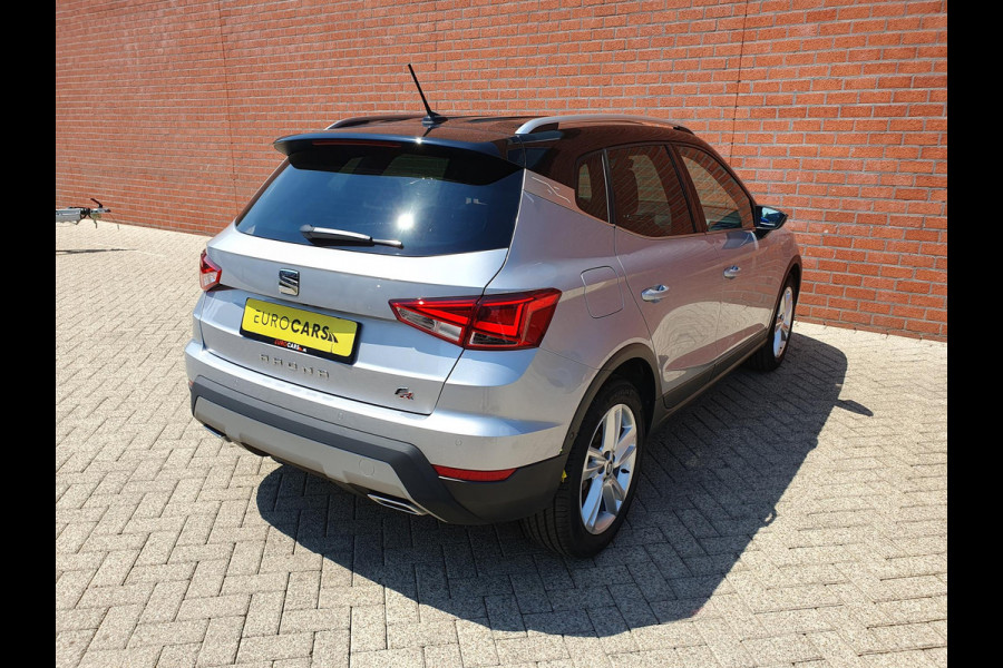 Seat Arona 1.0 TSI 110pk DSG FR | Navigatie | Apple Carplay/Android Auto | Camera | Parkeersensoren | Adaptive Cruise Control | Blind Spot Assist | Stoelverwarming | Ledverlichting | Climate Control | Getinte ramen