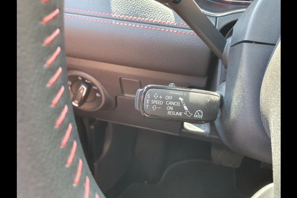 Seat Arona 1.0 TSI 110pk DSG FR | Navigatie | Apple Carplay/Android Auto | Camera | Parkeersensoren | Adaptive Cruise Control | Blind Spot Assist | Stoelverwarming | Ledverlichting | Climate Control | Getinte ramen