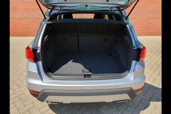 Seat Arona 1.0 TSI 110pk DSG FR | Navigatie | Apple Carplay/Android Auto | Camera | Parkeersensoren | Adaptive Cruise Control | Blind Spot Assist | Stoelverwarming | Ledverlichting | Climate Control | Getinte ramen