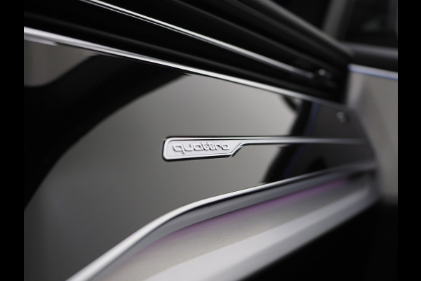 Audi Q8 60 TFSI e quattro Competition | Panoramadak | Luchtvering | 360 | Keyless | Trekhaak