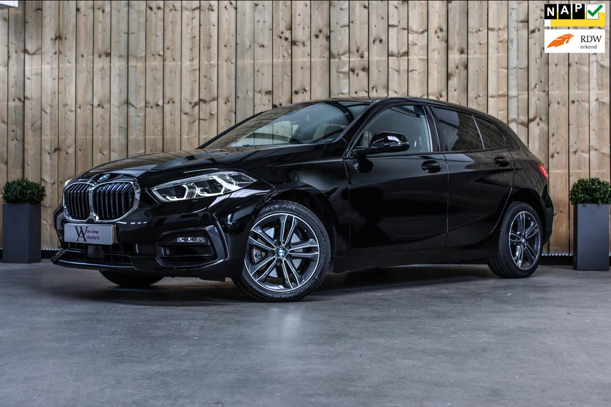BMW 1-serie 118i Executive Edition *Camera*Led*HiFi*Cruise control*