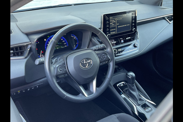 Toyota Corolla 2.0 Hybrid Style Bi-Tone | CarPlay | Camera | ACC | LED | DAB+ | 17 inch