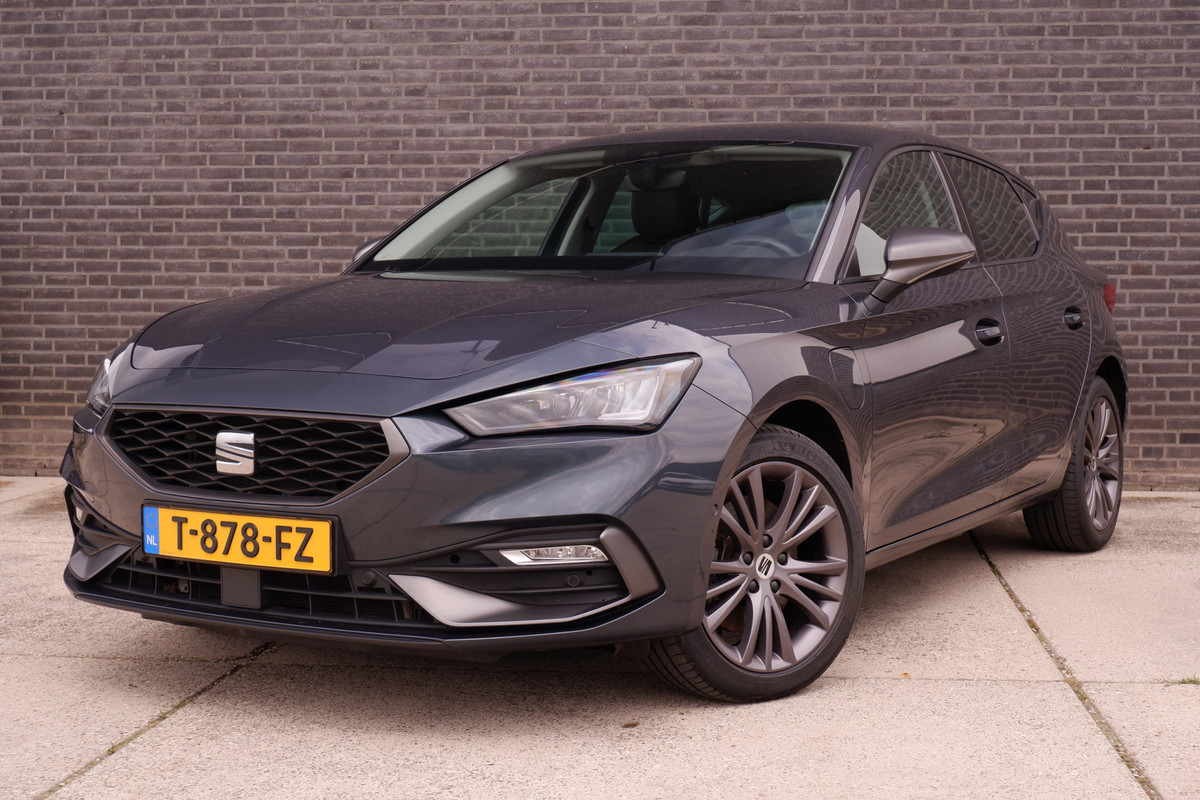 Seat Leon 1.4 TSI eHybrid PHEV FR | LED | Carplay | Park Assist | Camera | PDC | Virtual Cockpit