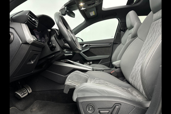 Audi A3 Sportback 40 TFSI e Advanced edition Pano Massage ACC Carplay S-line