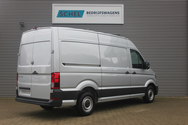 Volkswagen Crafter 35 2.0 TDI L3H3 177pk - LED koplampen - Navigatie - Geveerde stoel - Cruise - Camera - DAB - Parkeersensoren - Rijklaar