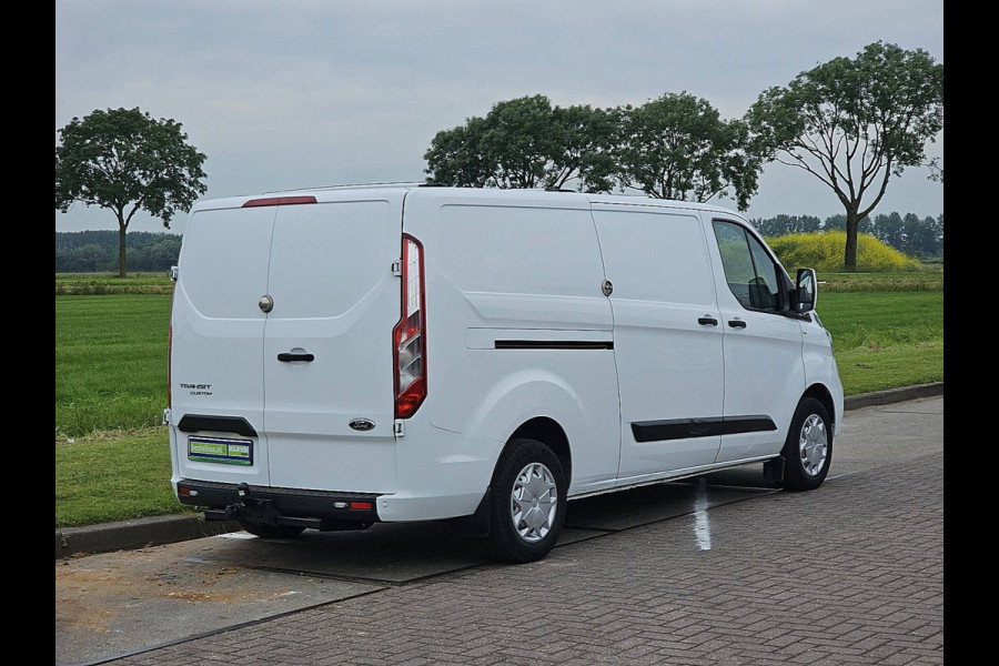 Ford Transit 130 2.0 TDCI L2H1 2x zijdeur,airco, navi, pdc, kastinrichting, trekhaak, 87 dkm.