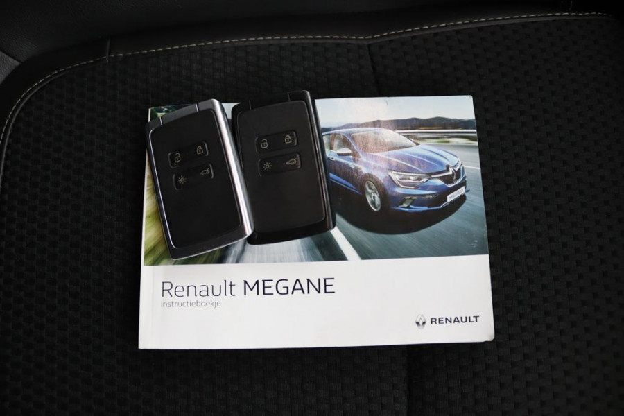 Renault MEGANE Estate 1.3 TCe Bose*NAVI*ECC*HAAK*CRUISE*
