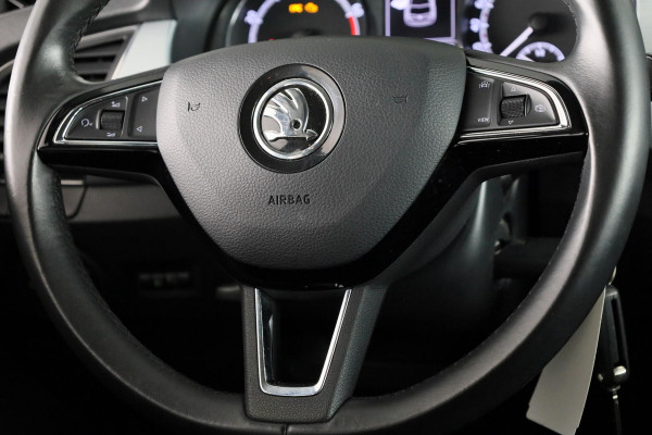 Škoda Fabia 1.0 Ambition 75 pk | Navigatie via App | Parkeersensoren achter | Airco | Cruise control |