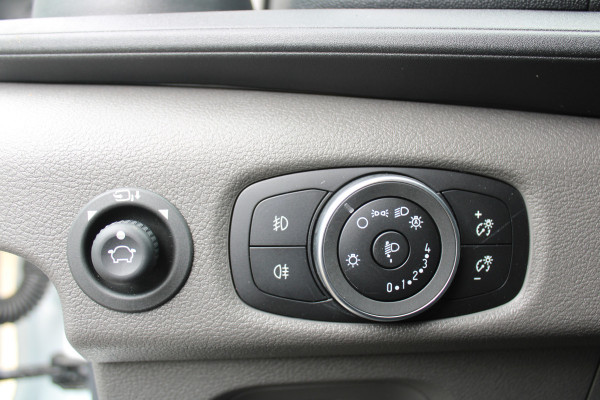 Ford Transit 350 2.0 TDCI 130pk L2H2 Trend - Airco - Carplay - Android - Navigatie - Blind spot - Camera - Trekhaak - Rijklaar