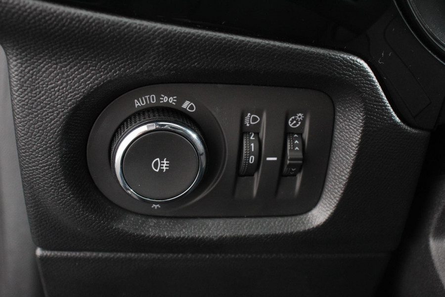 Opel Corsa 1.2 100pk Turbo GS Line | Navigatie | Apple Carplay/Android Auto | Climate Control | Cruise Control | Lichtmetalen velgen | Sportstoelen