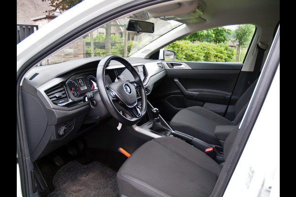 Volkswagen Polo 1.0 TSI Comfortline | Apple Carplay | Cruise Control | Navi | 17 Inch |