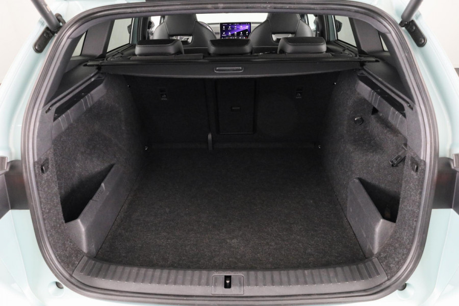 Škoda ENYAQ iV 80 Sportline 77kWh 204pk Blind Spot | Adaptive Cruise Control | Warmtepomp | Range 536km WLTP | Led Matrix | Stoelverwarming voor en achter