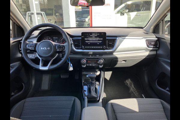 Kia Stonic 1.0 T-GDi MHEV DCT7 DynamicPlusLine | Automaat | MY25 | 16'' lichtmetaal | Stoel-/stuurverwarming | Navi | Clima | CarPlay | Keyless | LED l ANWB Private lease actie € 418,-