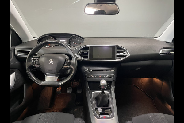 Peugeot 308 1.2 PureTech Allure | Navi | Camera | Cruise