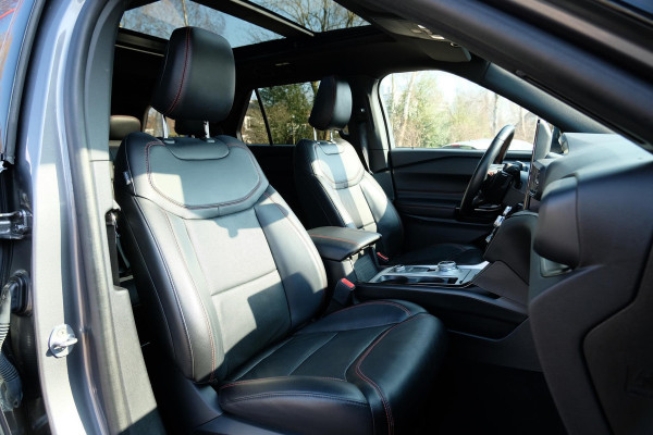 Ford Explorer 3.0 V6 EcoBoost PHEV ST-Line 457pk | Trekhaak | 2.500kg trekgewicht | Massage stoelen | Climate Seats | Panoramadak