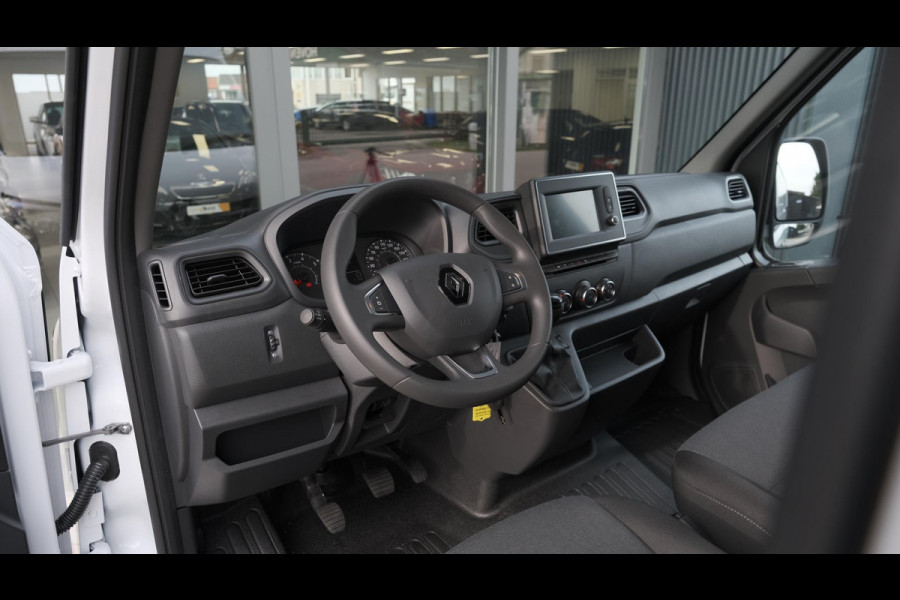 Renault Master T35 2.3 dCi 150 L2H2 Comfort | Eind September Leverbaar | Navigatie | Parkeersensoren | Airco | Cruise Control | Vloerplaat In Laadruimte