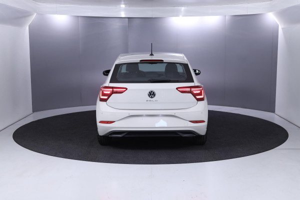 Volkswagen Polo 1.0 TSI Style 95 pk Automaat (DSG) | Navigatie via App | Parkeersensoren (Park assist) | Achteruitrijcamera | Stoelverwarming |