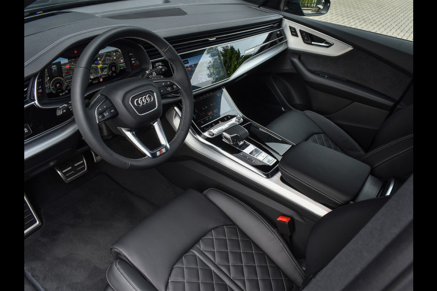 Audi Q8 55TFSI e QUATTRO PRO LINE S COMPETITION | BLACK-OPTIC | RS- SEATS | PANORAMADAK | B&O SOUND | HEAD-UP | LUCHTVERING | DAB+ | SOF