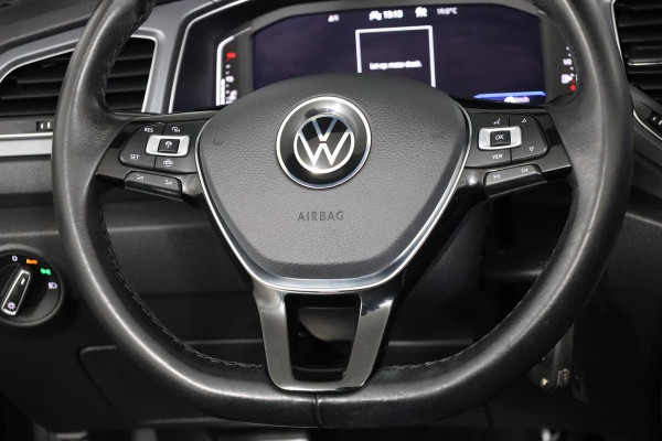 Volkswagen T-Roc Cabrio 1.5 TSI R-Line 150Pk DSG (Automaat) | 18"LM velgen | Navigatie | Stoelverwarming |