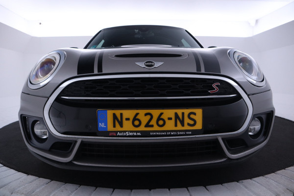 MINI Clubman 2.0 Cooper S Chili Serious Business 191PK JWC PAKKET, Leer, Navigatie, Xenon,