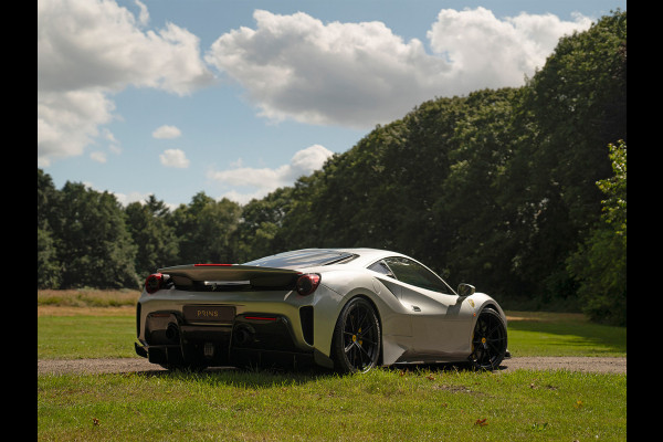 Ferrari 488 Pista | Lift | Cuoio Alcantara! | Full PPF | Veel carbon | Argento Nurburgring