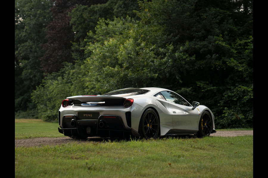 Ferrari 488 Pista | Lift | Cuoio Alcantara! | Full PPF | Veel carbon | Argento Nurburgring