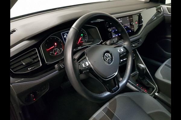 Volkswagen Polo 1.0 TSI DSG Highline | Navigatie | Climate Control | Parkeer sensoren V+A | Cruise Control Adaptive | Stoelverwarming