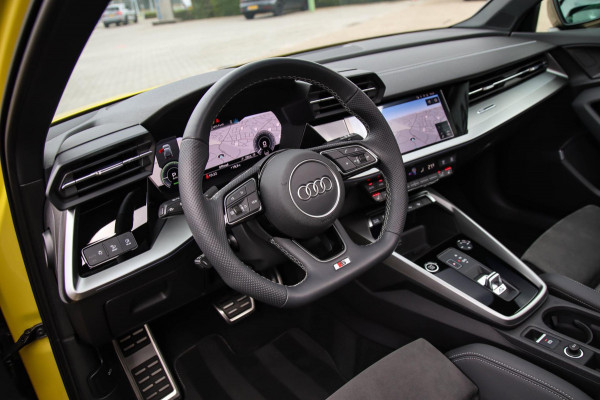 Audi A3 Sportback 40 TFSI e PHEV S Edition S-line 204pk S-Tronic! Panoramadak|Virtual Cockpit|Kuipstoelen elektrisch|Matrix|Black