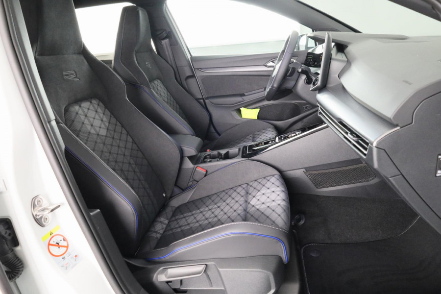 Volkswagen GOLF Variant R-Line-Edition 1.5 eTSI 85 kW / 116 pk Variant 7 v ersn. DSG