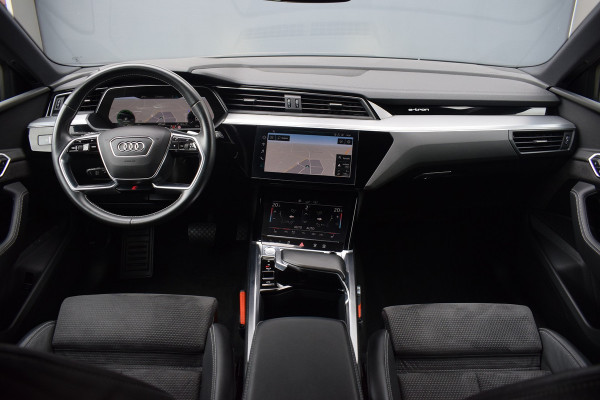 Audi e-tron 50 Quattro S-line black edition - Luchtvering - Panoramadak
