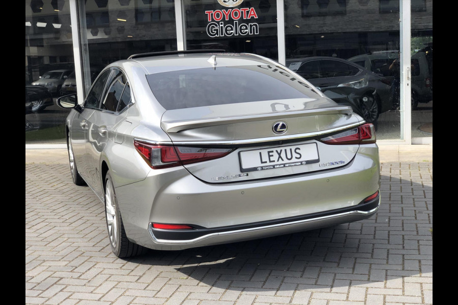 Lexus ES 300h President Line | Schuifdak, 360 Camera, Mark Levinson, Stuurverwarming, Stoelventilatie, Geheugenfunctie, Leer, Alle opties