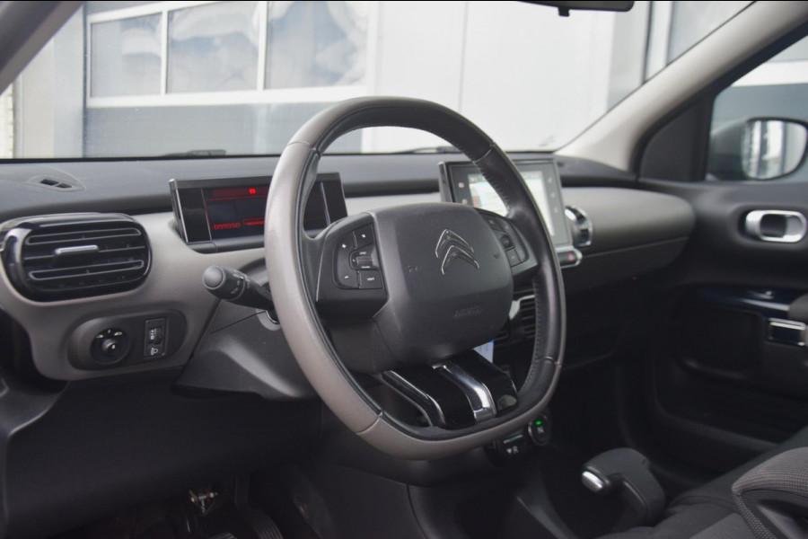 Citroën C4 Cactus 1.2 PureTech Shine / Stoelverwarming / Camera / DAB / Parkeersensoren voor + achter /