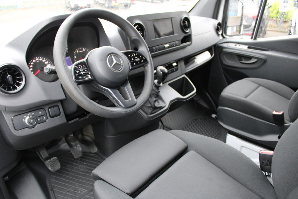 Mercedes-Benz Sprinter 316 CDI L2H2 MBUX met navigatie en camera, Geveerde stoel