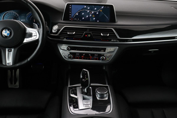 BMW 7 Serie 740e iPerformance M Sport | Schuifdak | Adaptive Cruise | Laser LED | Harman Kardon | Carplay | 360 Camera | Soft-Close