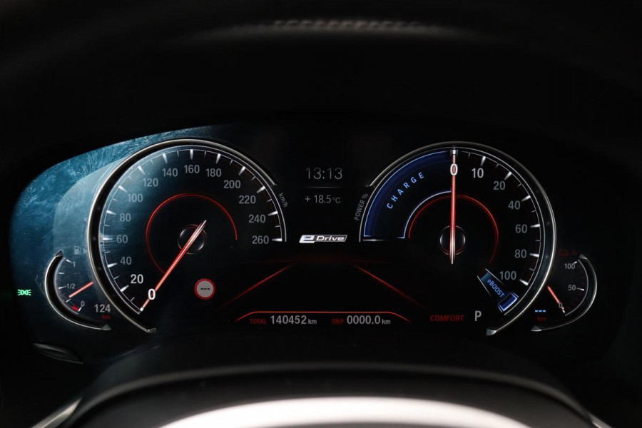 BMW 7 Serie 740e iPerformance M Sport | Schuifdak | Adaptive Cruise | Laser LED | Harman Kardon | Carplay | 360 Camera | Soft-Close